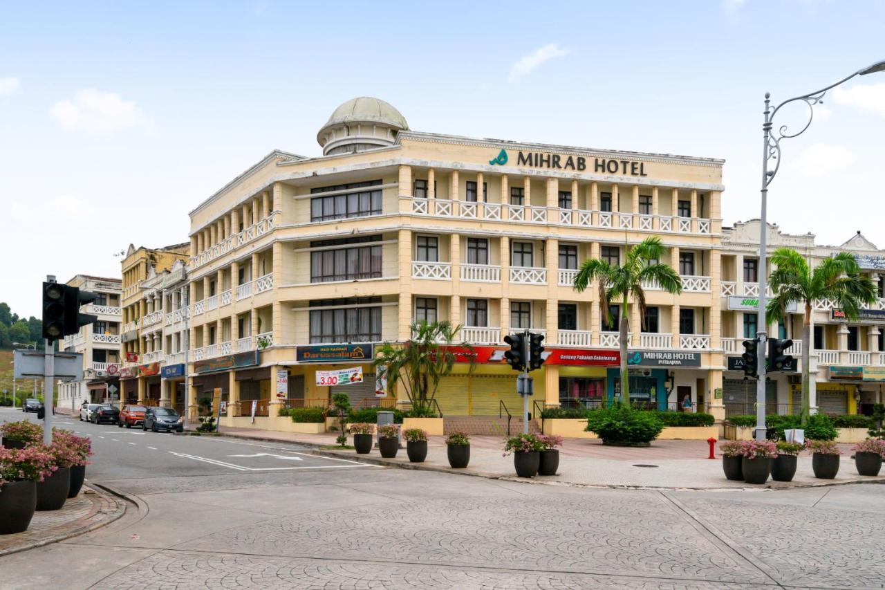 Mihrab Hotel Putrajaya Exterior photo